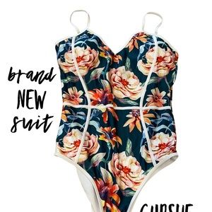 Brand new Cupshe suit